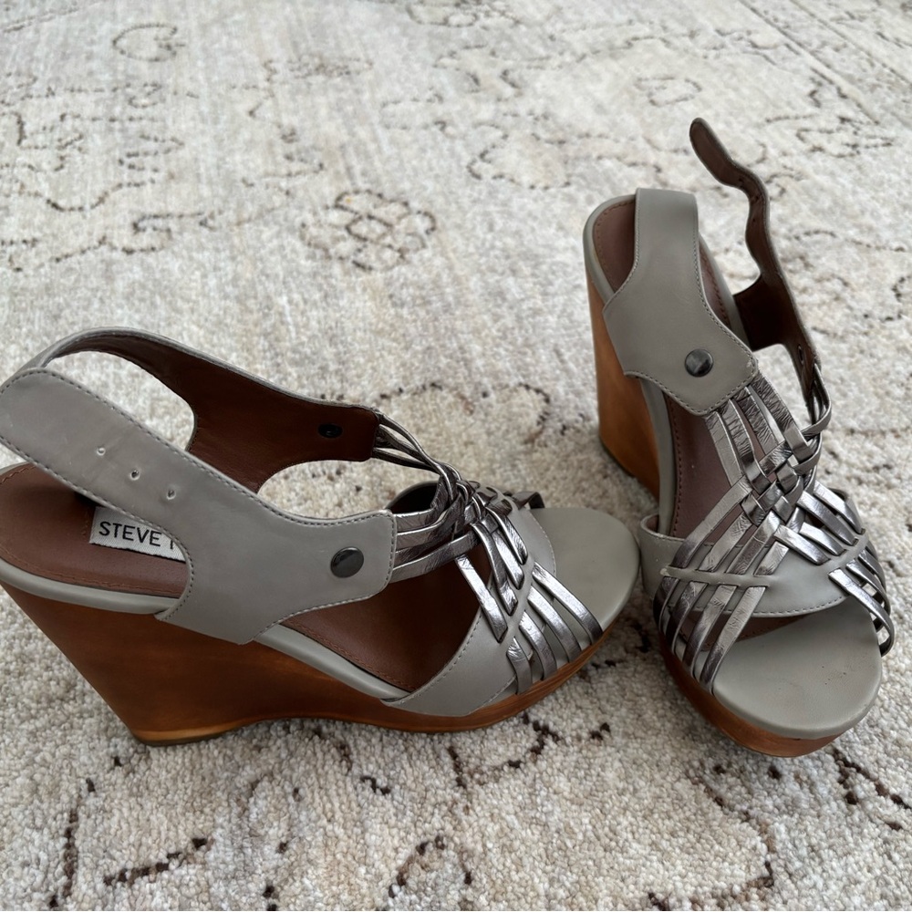 Steve Madden Gray Wedge Sandals